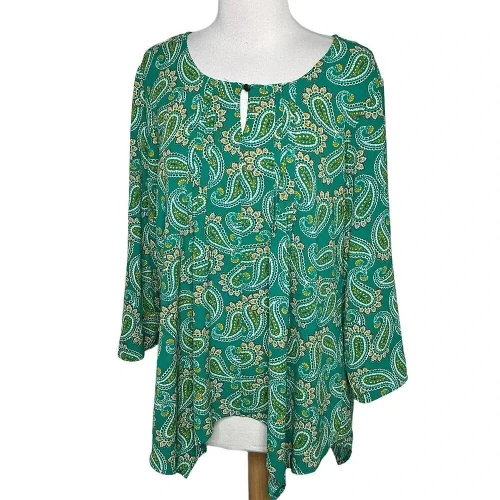 Kim Rogers Tunic XL Green Paisley 3/4 Sleeve Sharkbite Hem Keyhole Top